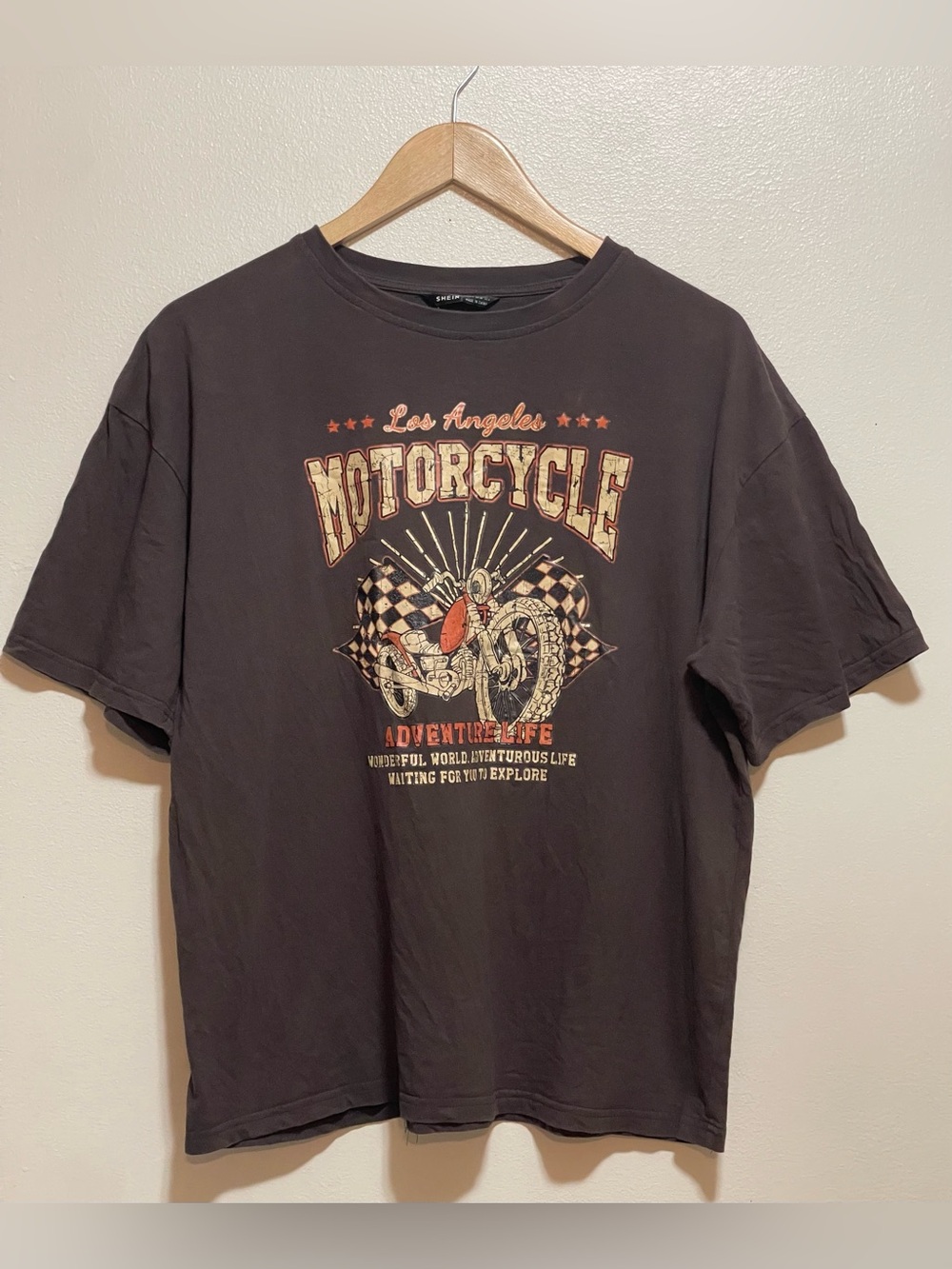 SHEIN Brown Motorcycle Graphic Crewneck Tee